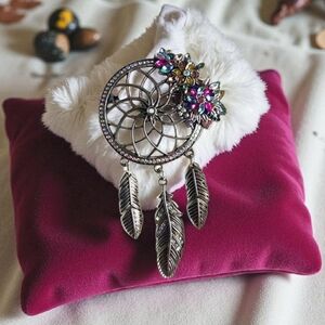 🔥BEAUTIFUL RHINESTONE "DREAM CATCHER" BROOCH🔥